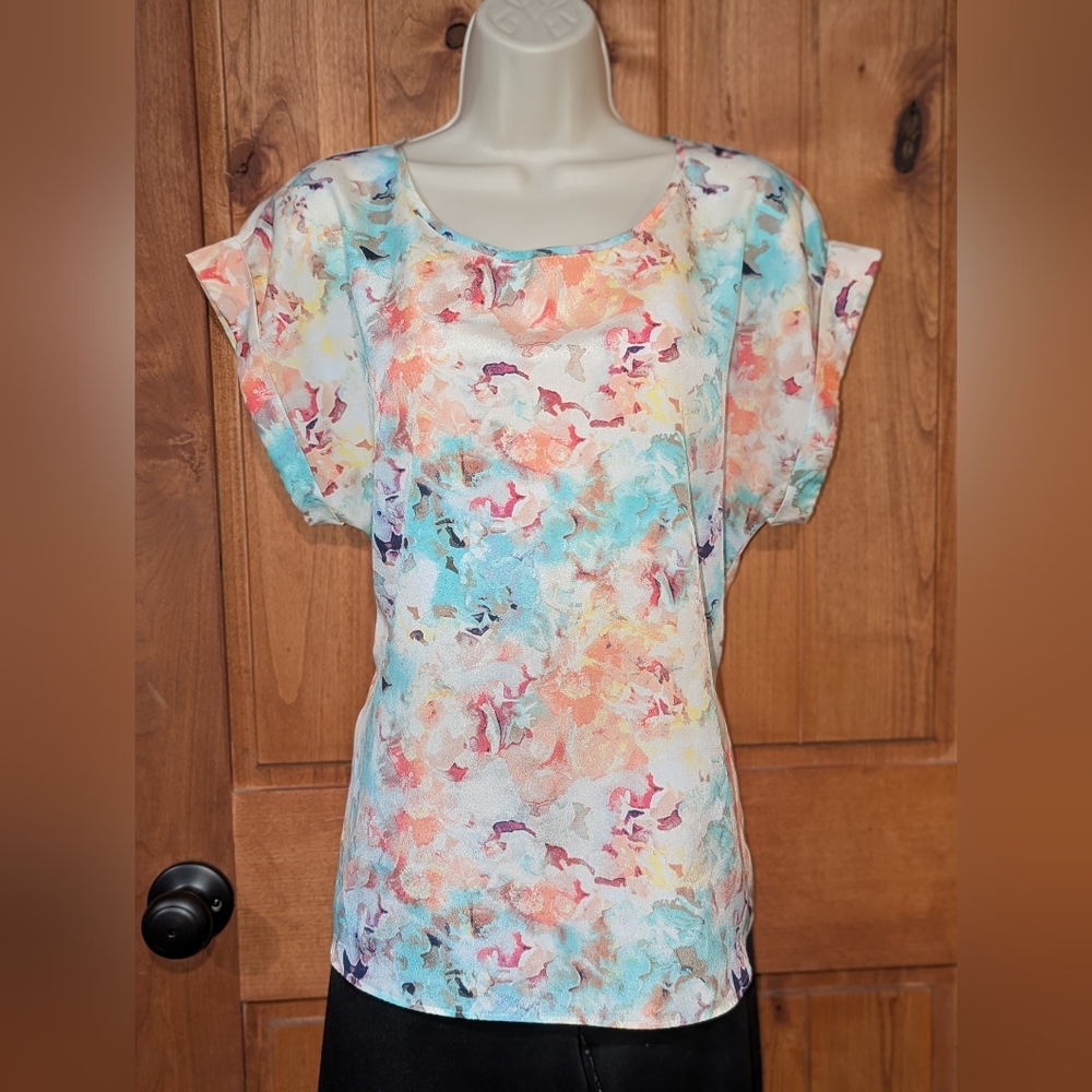 Apt. 9 Blue and Pink Cuffed Sleeve Blouse